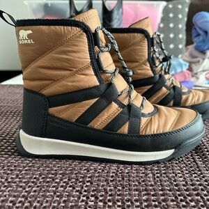 Sorel Black and Brown Winter Footwear